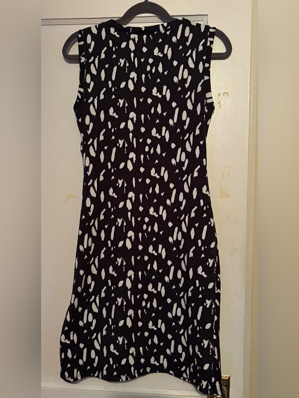 Nine West Black and White Sleeveless Midi Dress